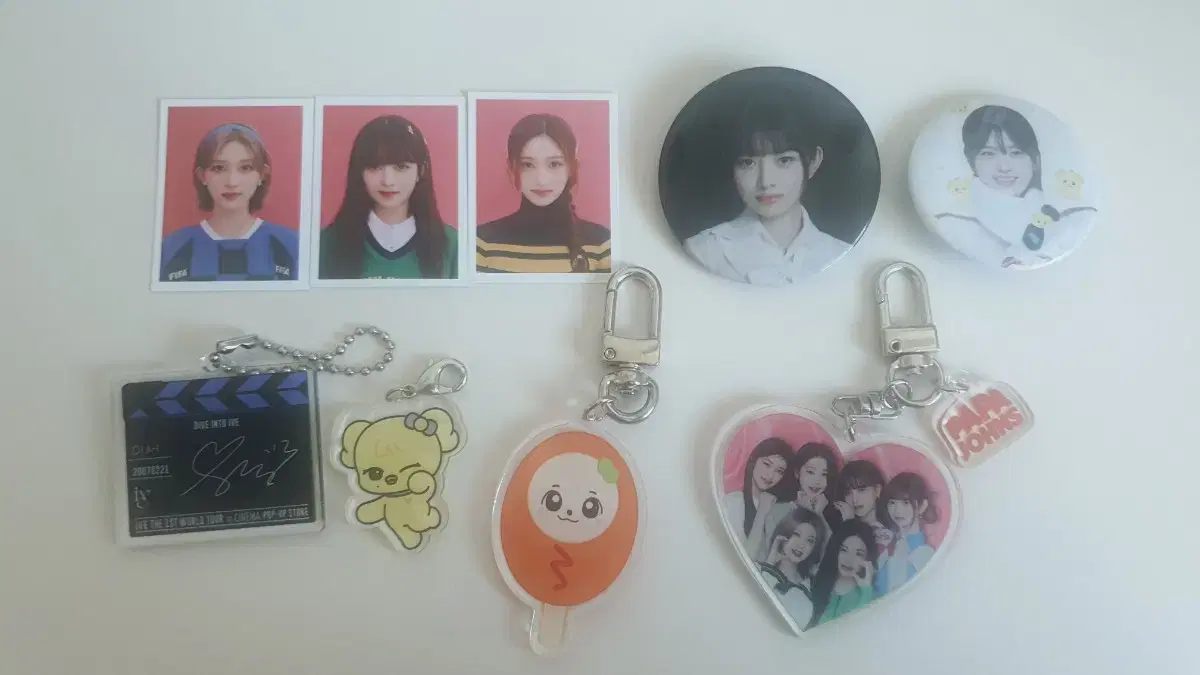 ive seasons greetings 증사 keyring naori narini langnini minive minini cinema pinbutton