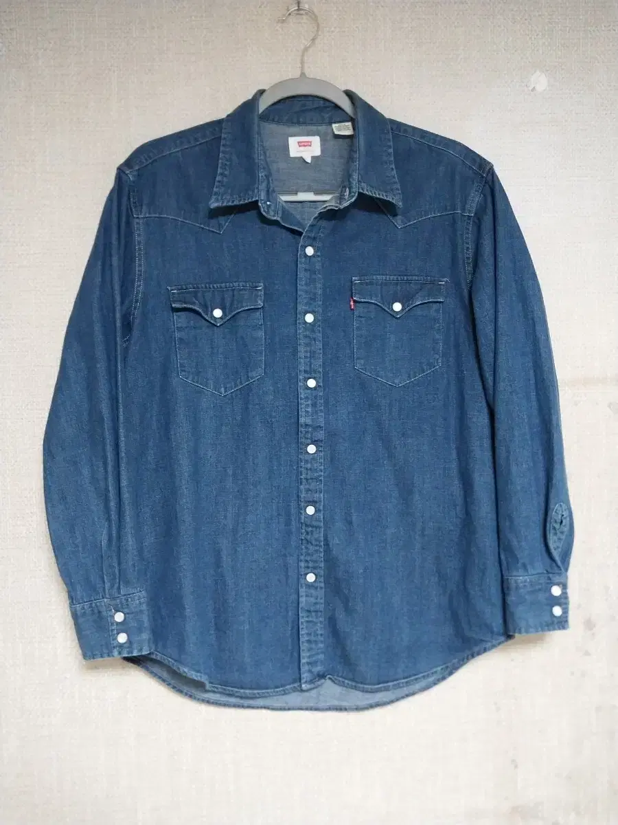 Levi's)  Denim Pants/Shirts 105