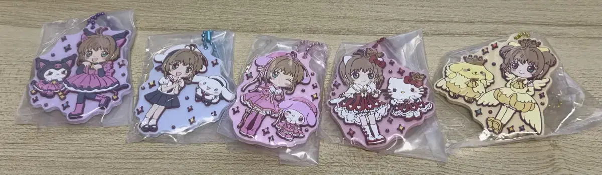 Cardcaptor Cherry sakura Sanrio Collab keyring Keychains (bulk)