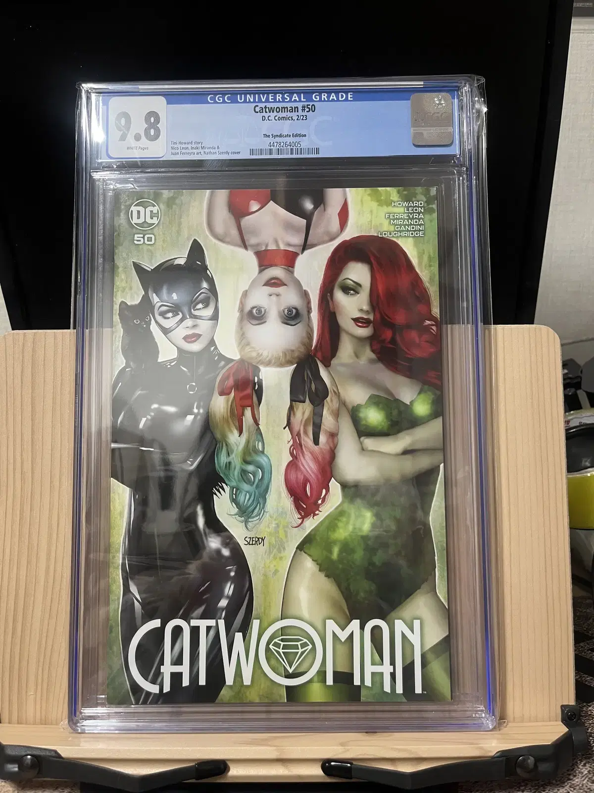 DC코믹스 미국 만화 캣우먼 CGC9.8등급