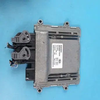 기아 로체 ECU 39141-25771 / 39111-25771