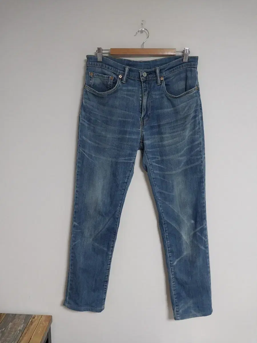 Levi's Men's Jeans 32