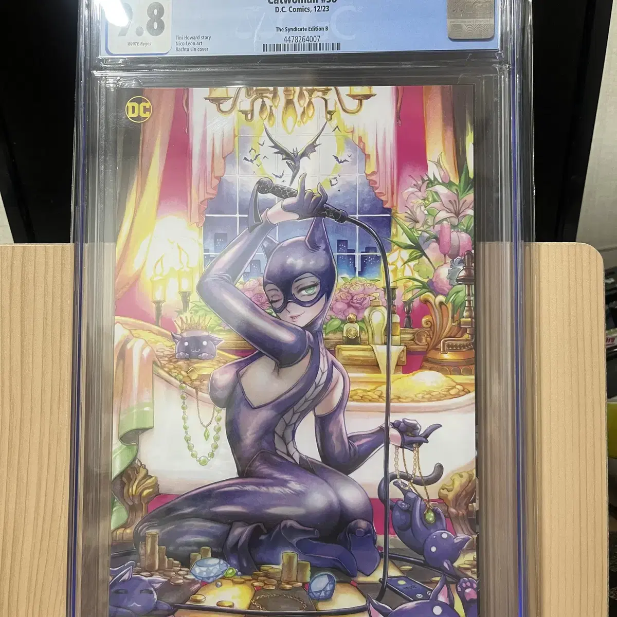 DC코믹스 미국 만화 캣우먼 CGC9.8등급