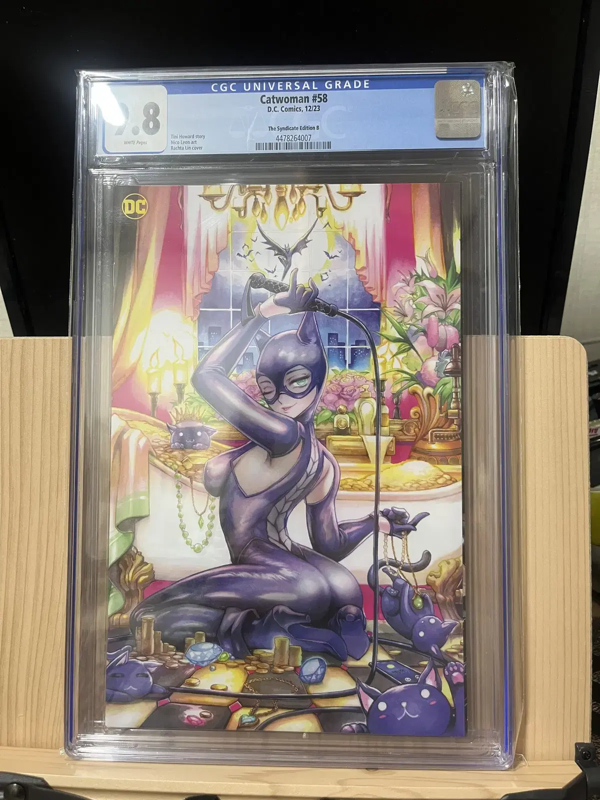 DC코믹스 미국 만화 캣우먼 CGC9.8등급