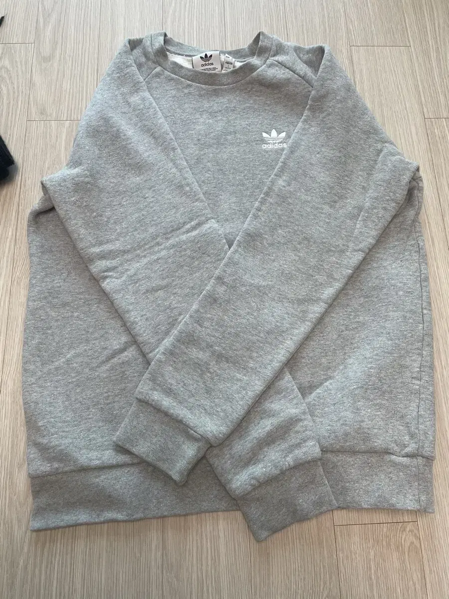 [95]Adidas Brushed Tops