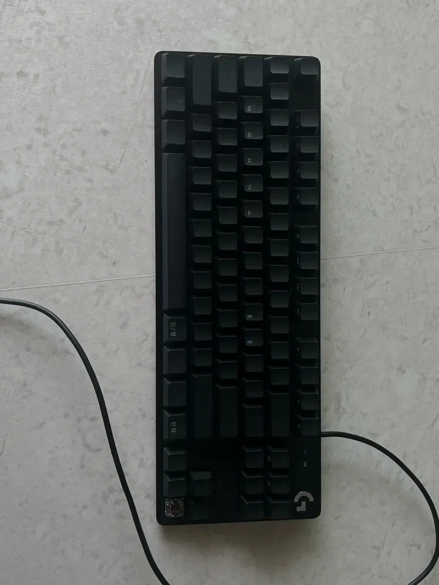 로지텍 G413 tkl se 키보드 팝니다