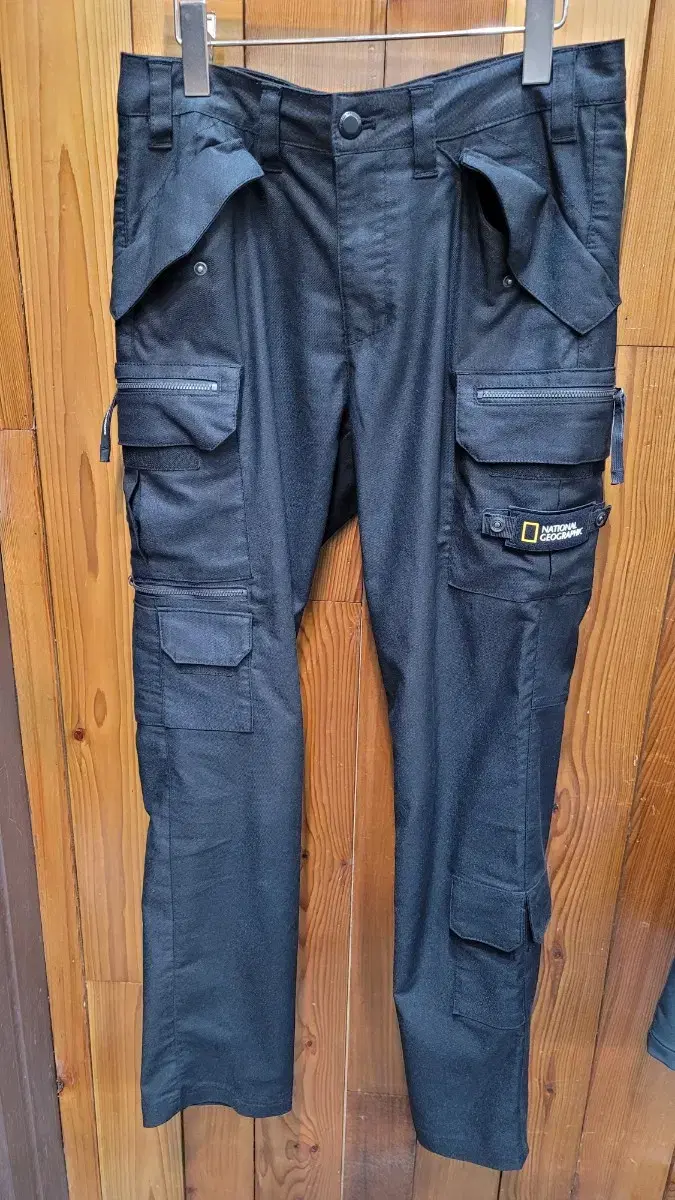 National Geographic Men's yeoreum pants size nominal 76 cm