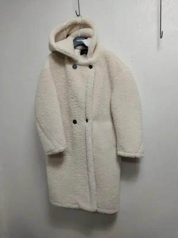 국내 벨리걸 ivory lamb fur puffer long coat 새상품상태 프리 풍성한핏