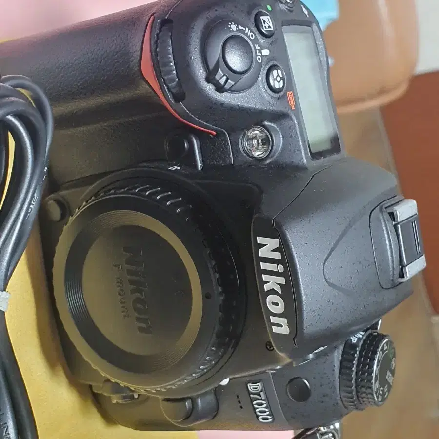 니콘 D7000