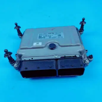 벤츠 W221  ECU 엔진 제어 유닛 A 272 153 69 79