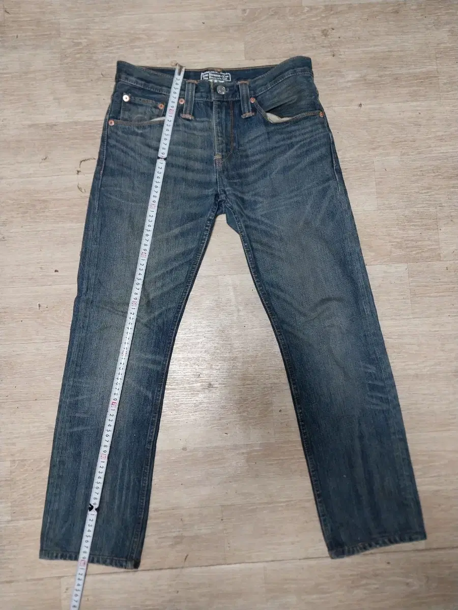 Levi's) Jeans 32