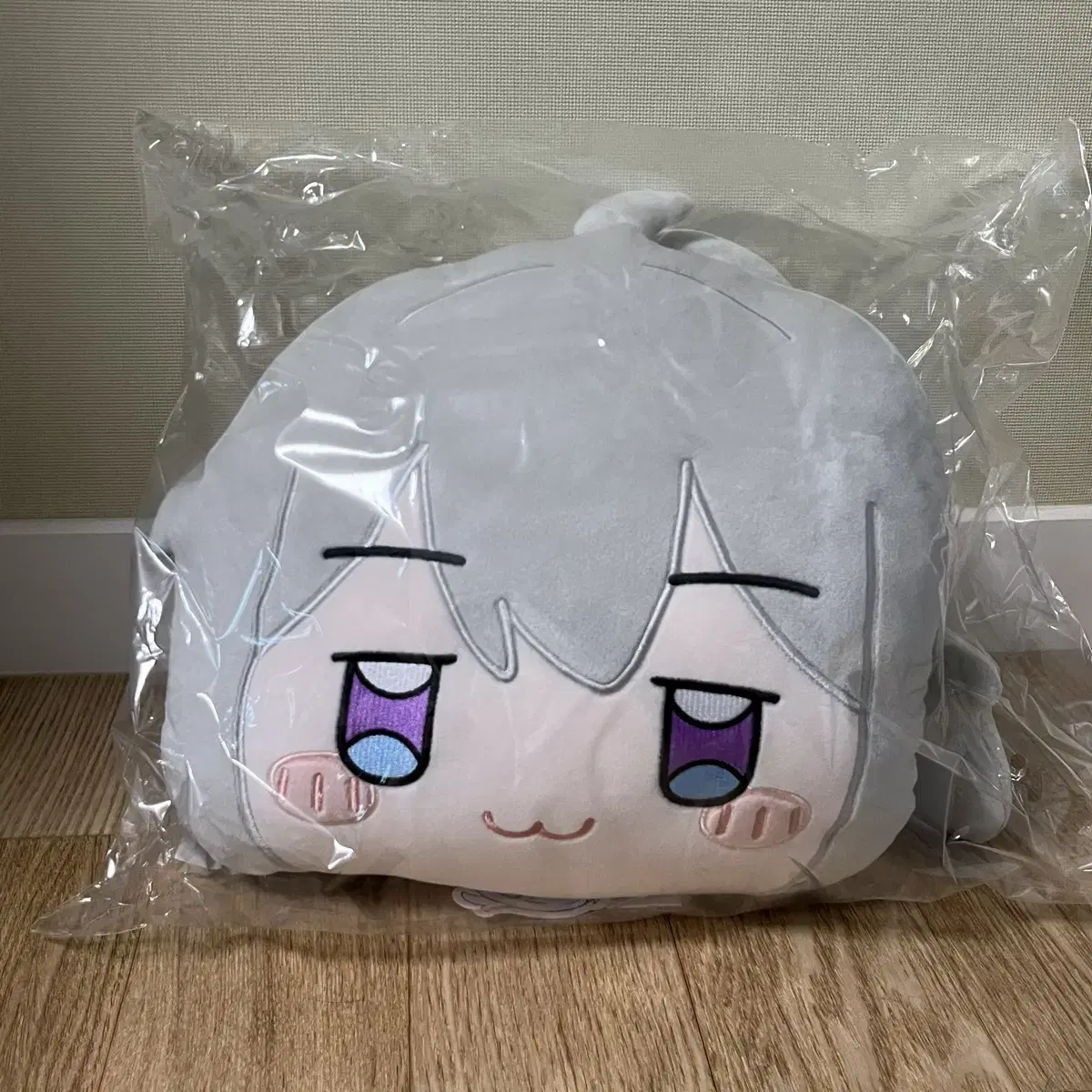 unsealed) ISEGYE IDOL Aine Cushion