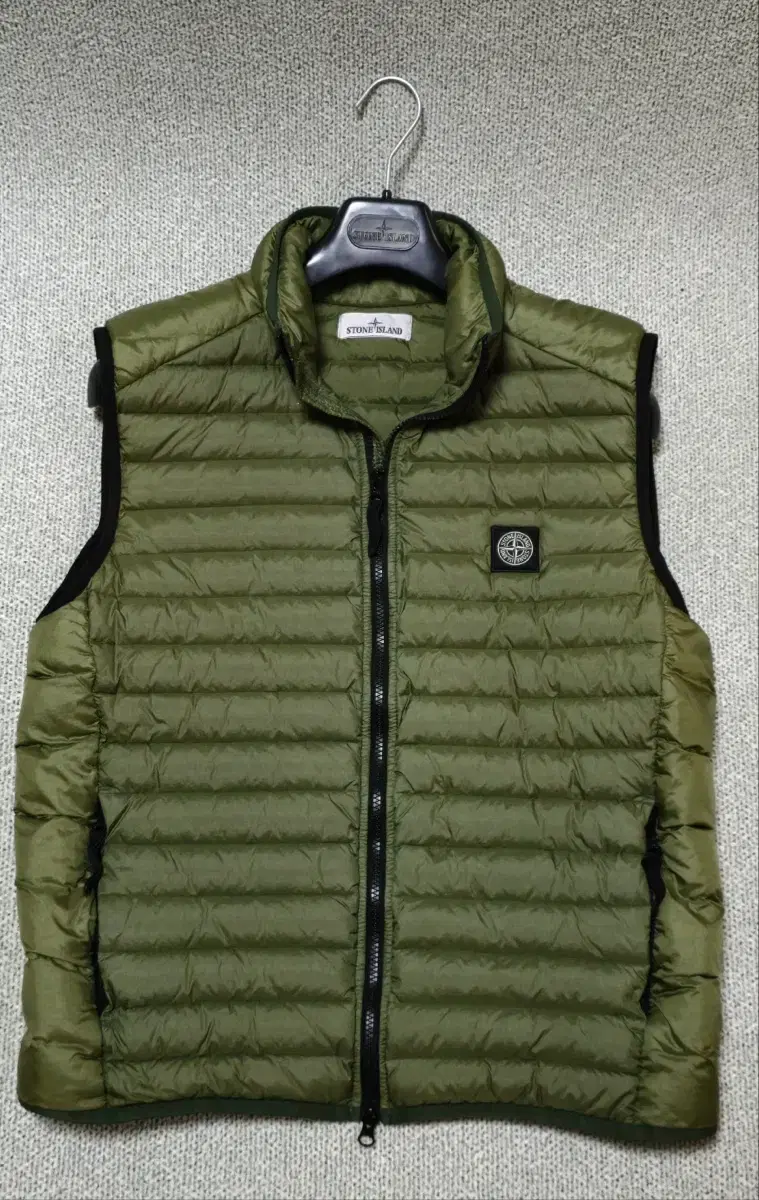 [M] Stone Island 22fw Room-Woven Padded Vest Vest