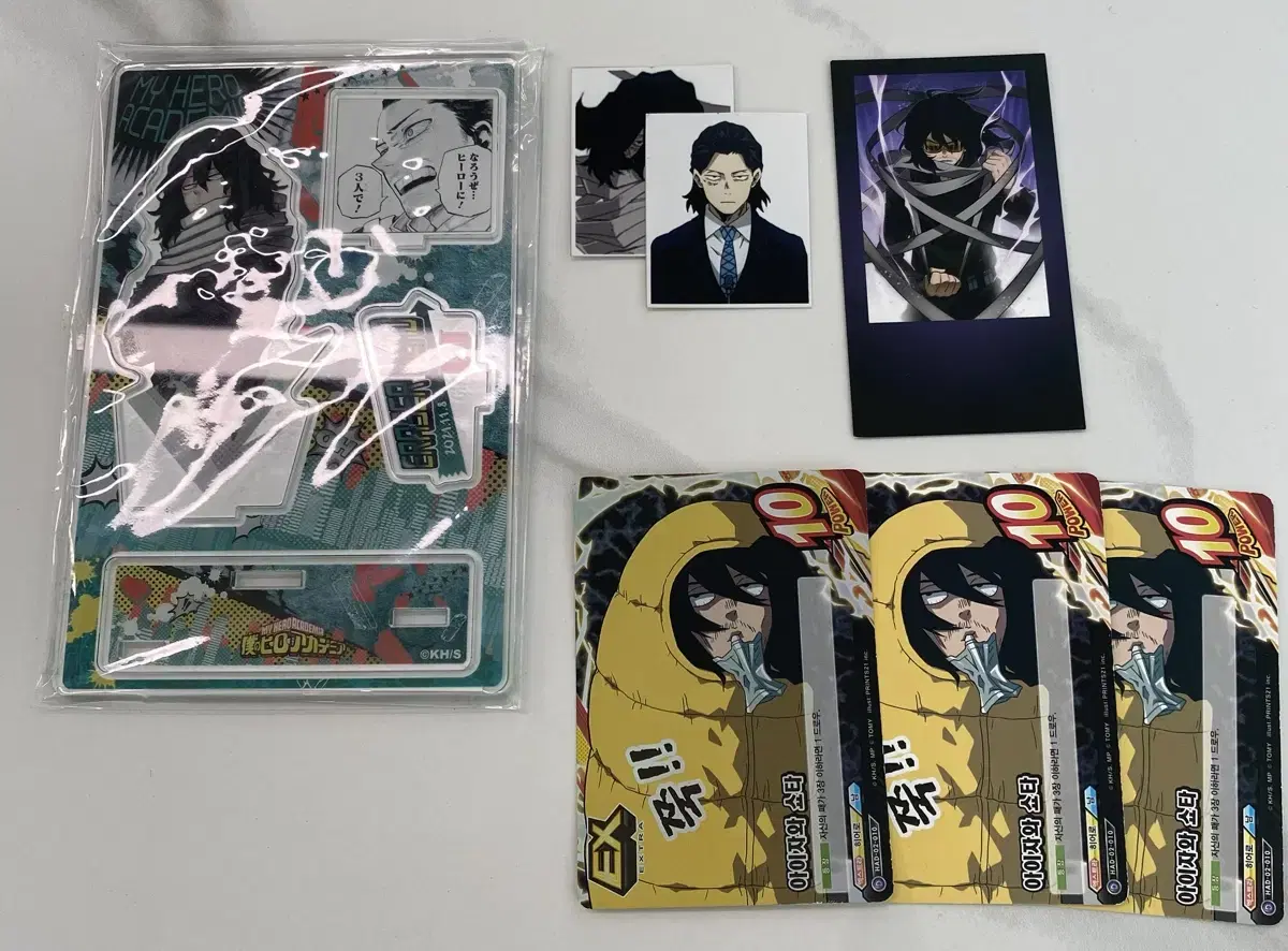 (Quick sale) Nahia Aizawa dioramas, statues, and game cards bulk sell 