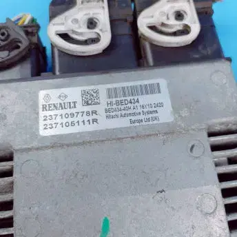 르노 SM6 ECU 모듈 237109778R 자동차중고부품