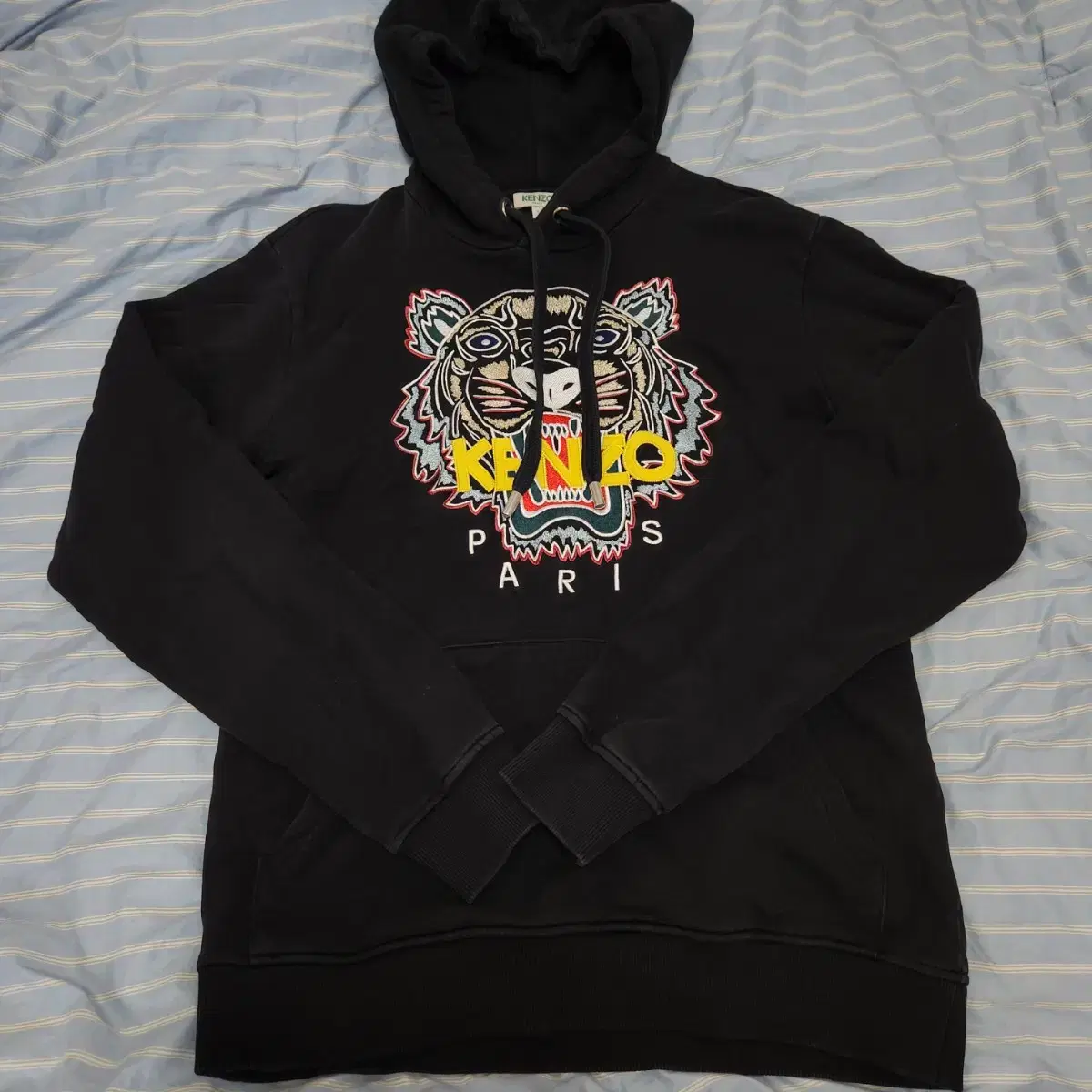 Kenzo Tiger Embroidered Hoodie Blacks