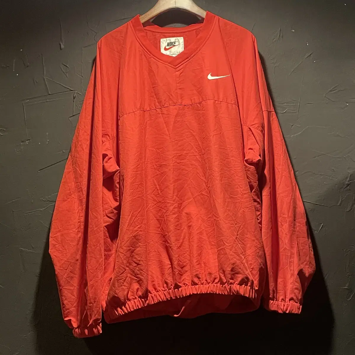 (070) NIKE 나이키 올드스쿨 스우시 배색 아노락웜업 레드