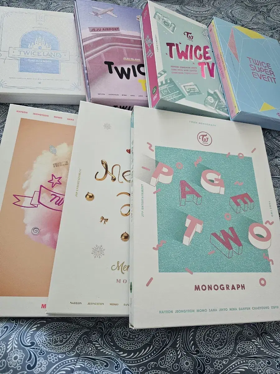 TwiceTv monograph albums, etc. are quick sale in bulk