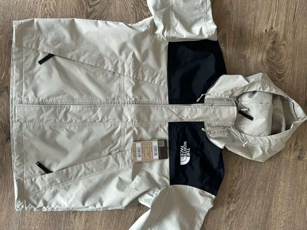 The North Face Men's Windbreaker (New)