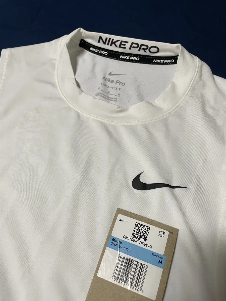 Nike Pro Sleeveless Top