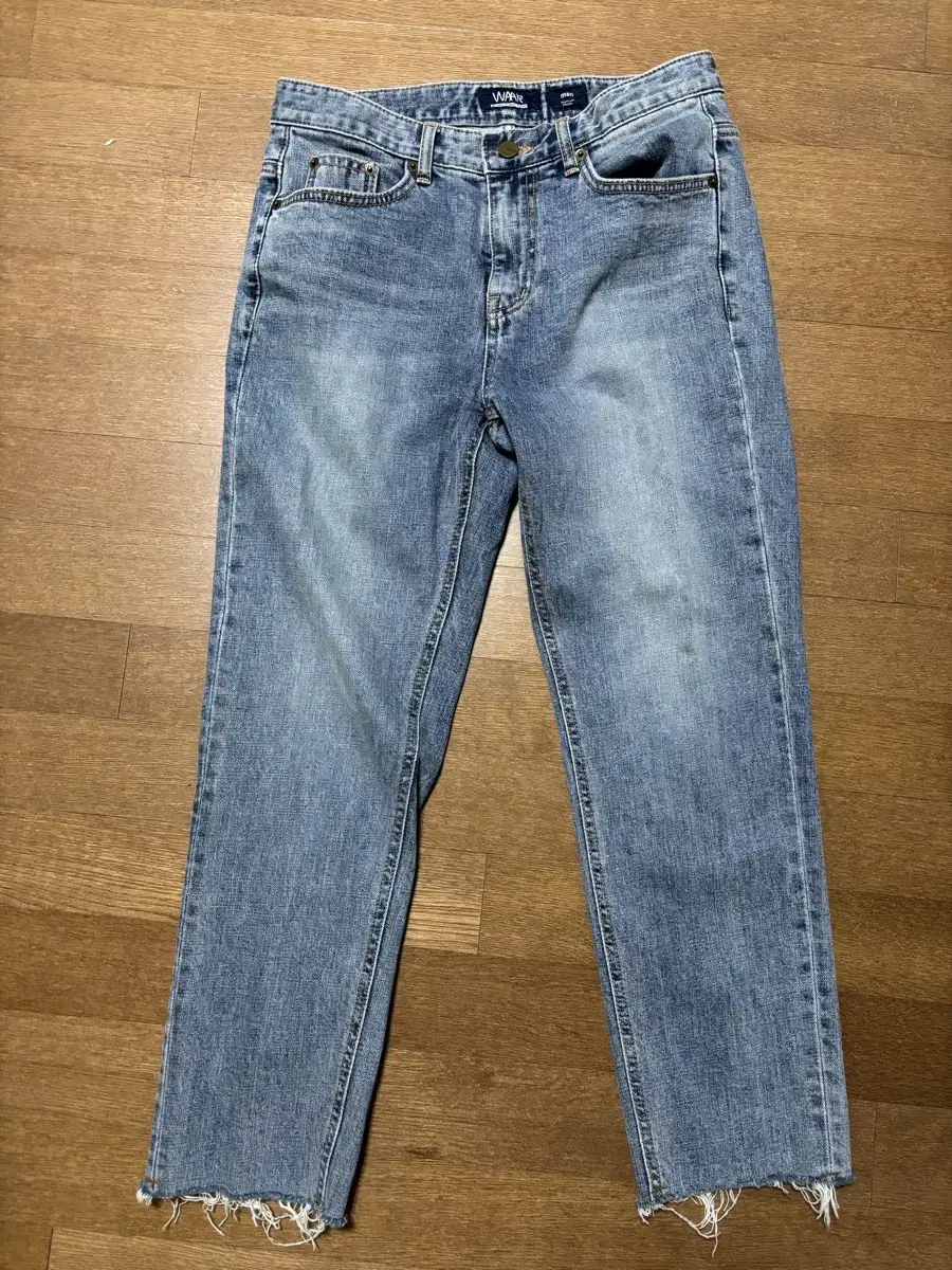 War Cut Straight Mid-rise Jeans S (28)