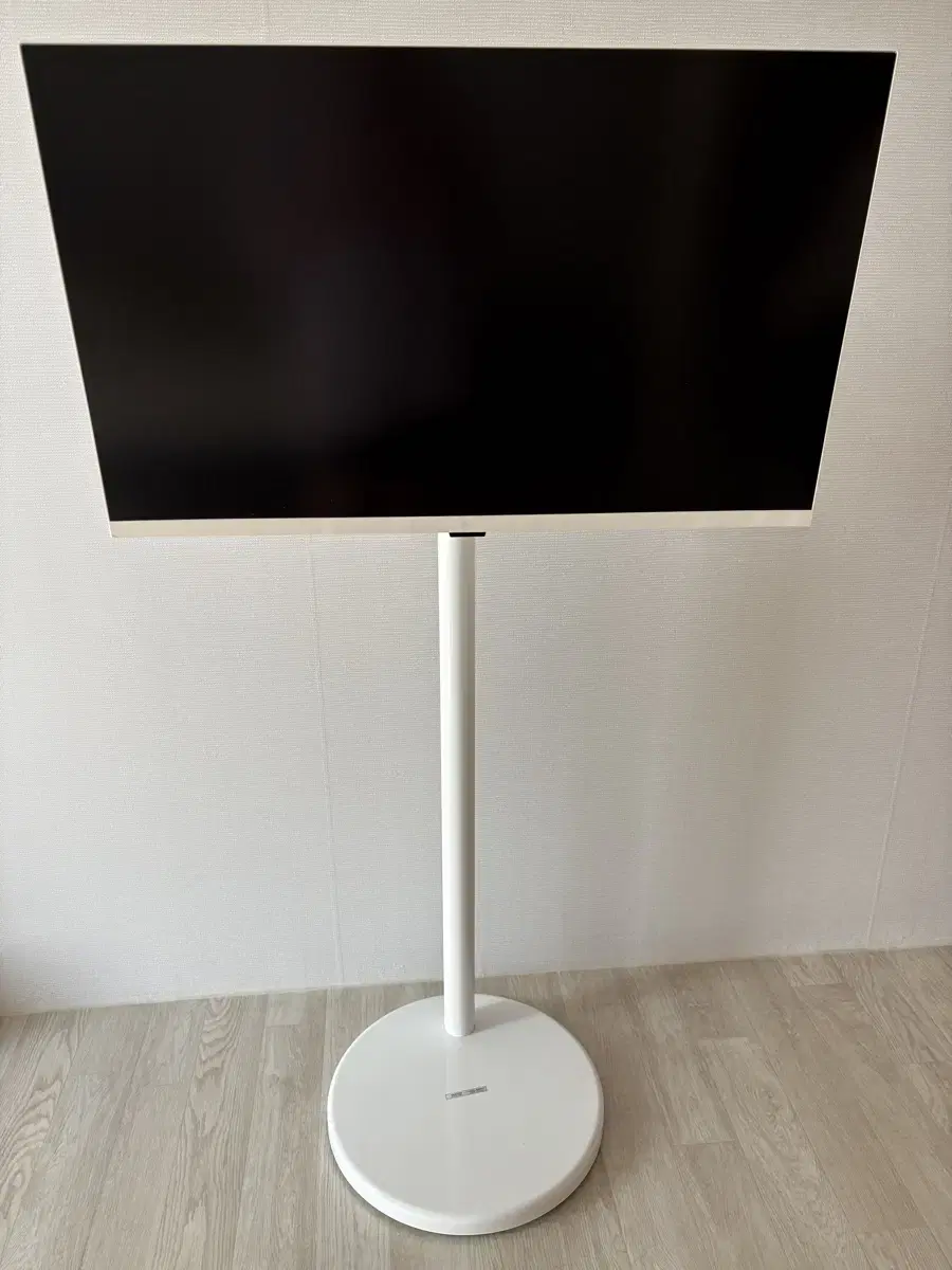 LG Smart Monitor + Removable Stand