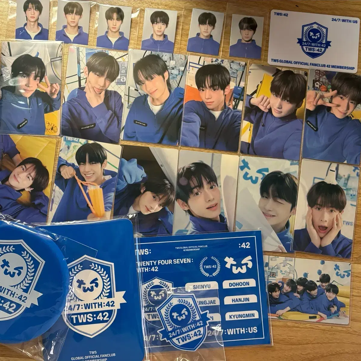 TWS Membership kit 42Kits buncheol Shin YuYoungjae HanJin JihoonKyungmin