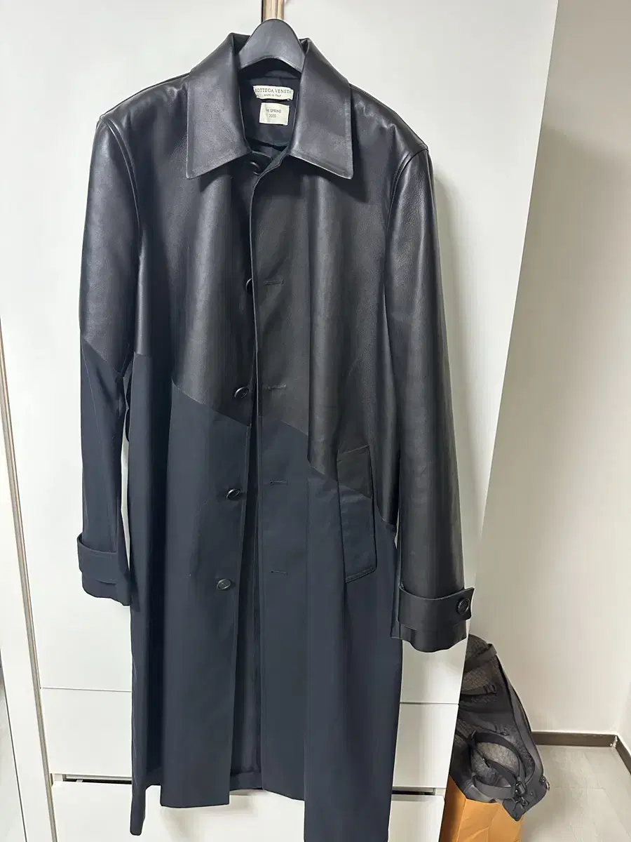 Bottega Veneta Leather detail trench coat