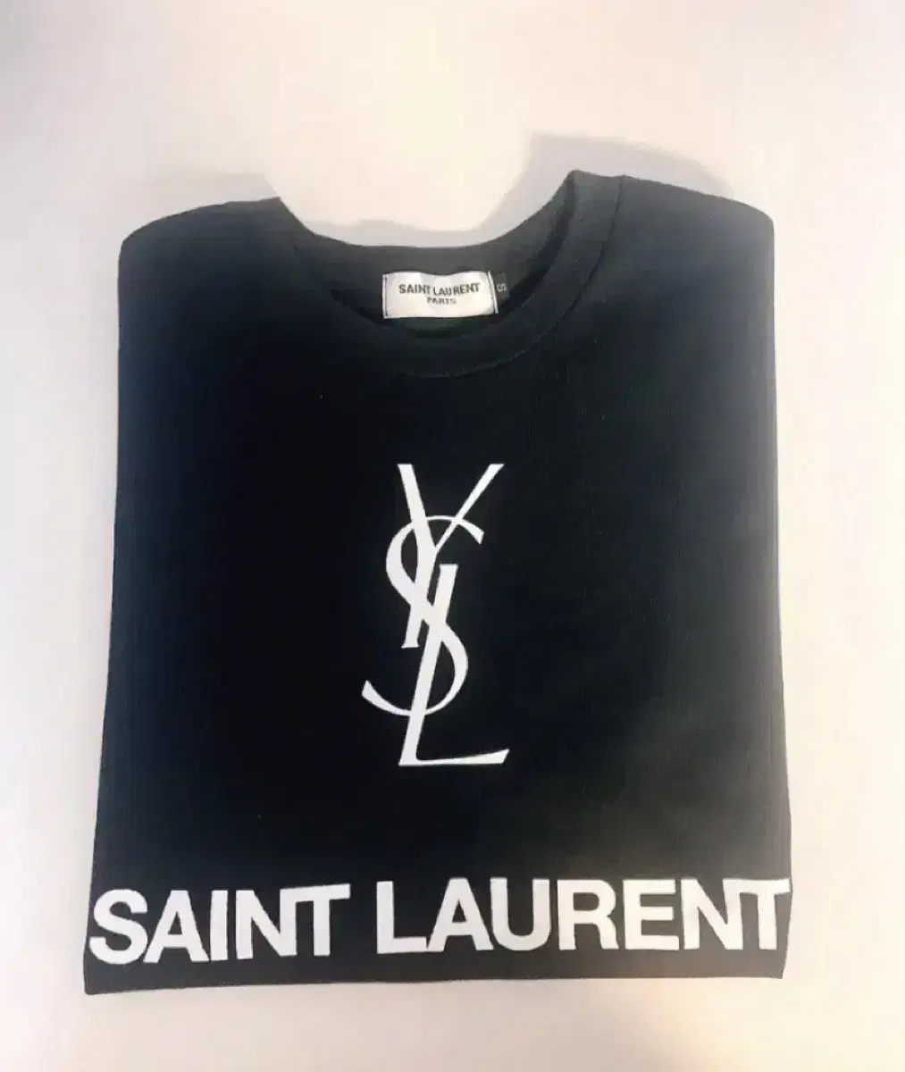 [급처!!! 거의 새상품] YSL 입생로랑 티셔츠