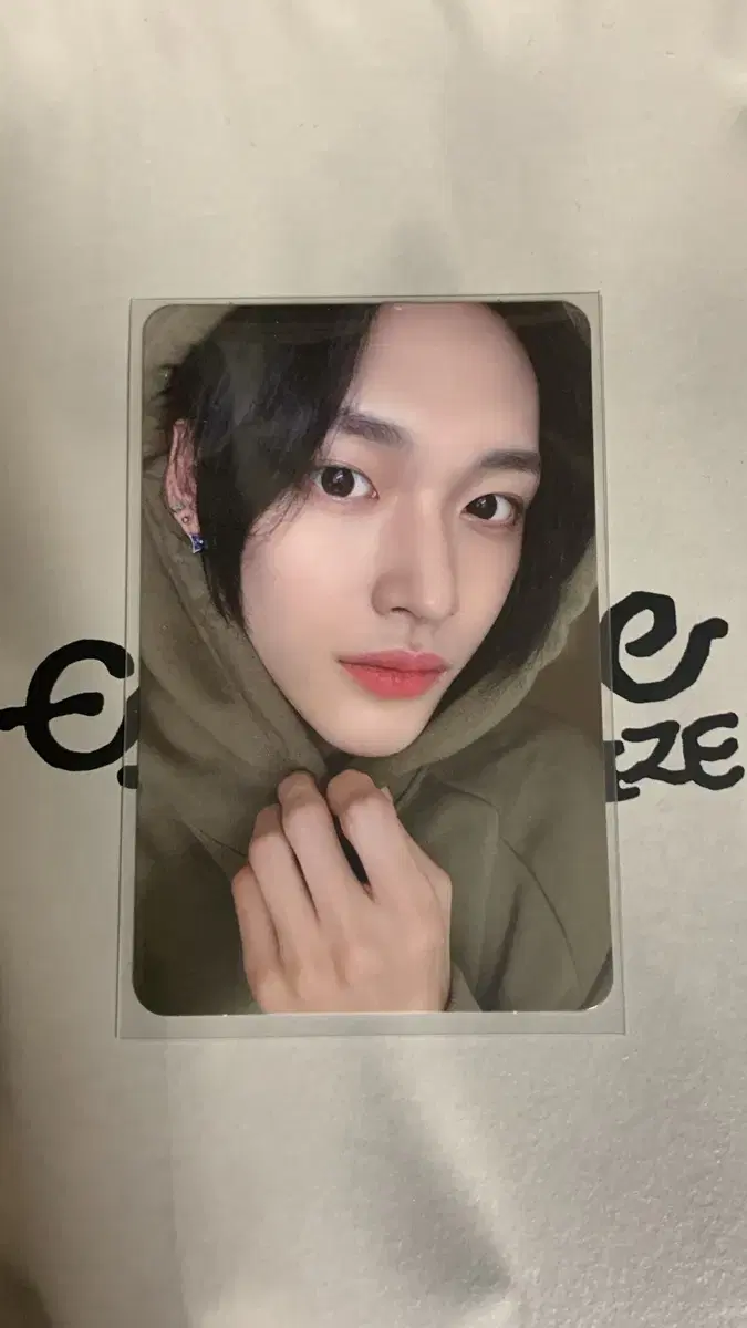 Rize pop up Hoodies wonbin Photocards