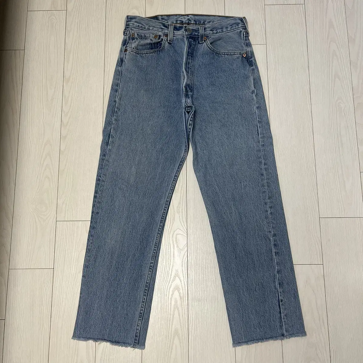 [31] 90s Levi's 501 USA Cutoff Jeans