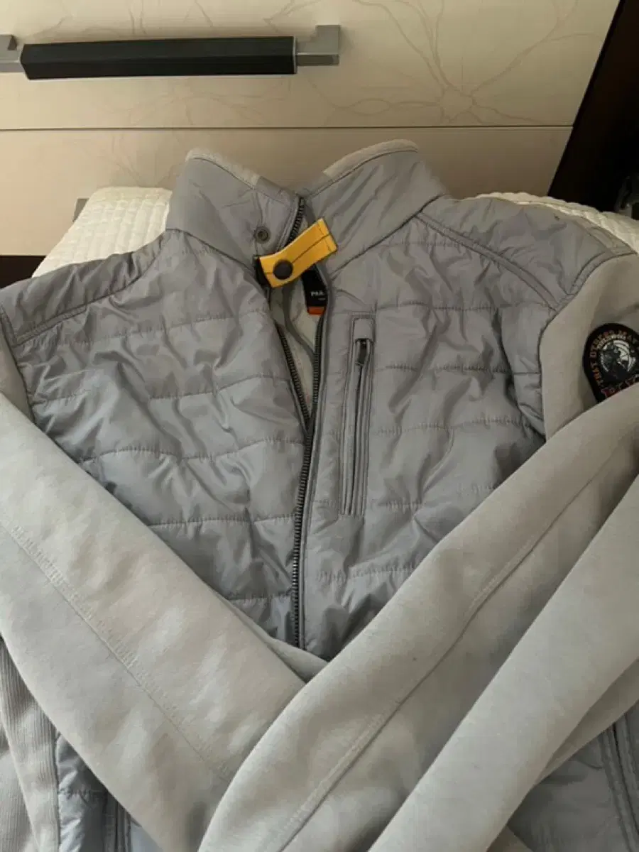 Parajumpers lightweight padding sells