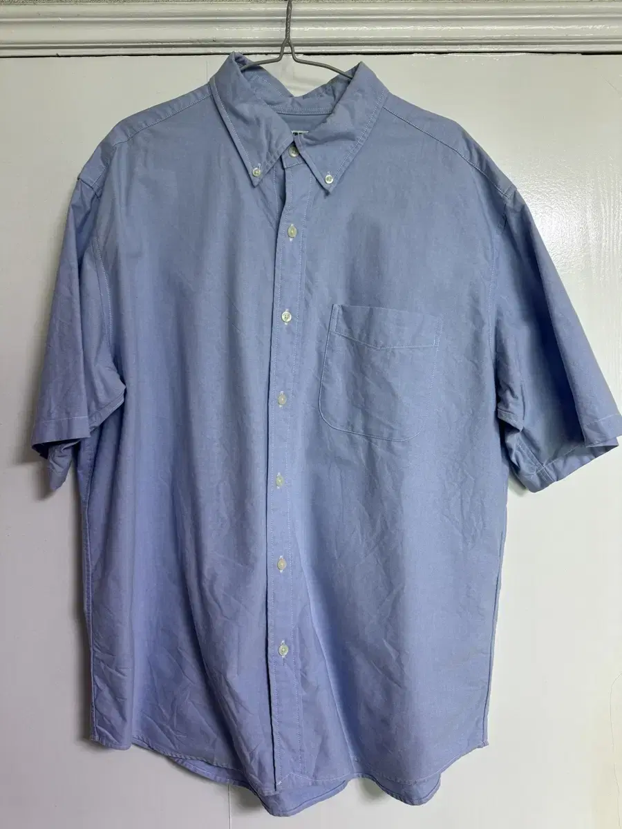 Uniqlo Oxford short sleeve shirt