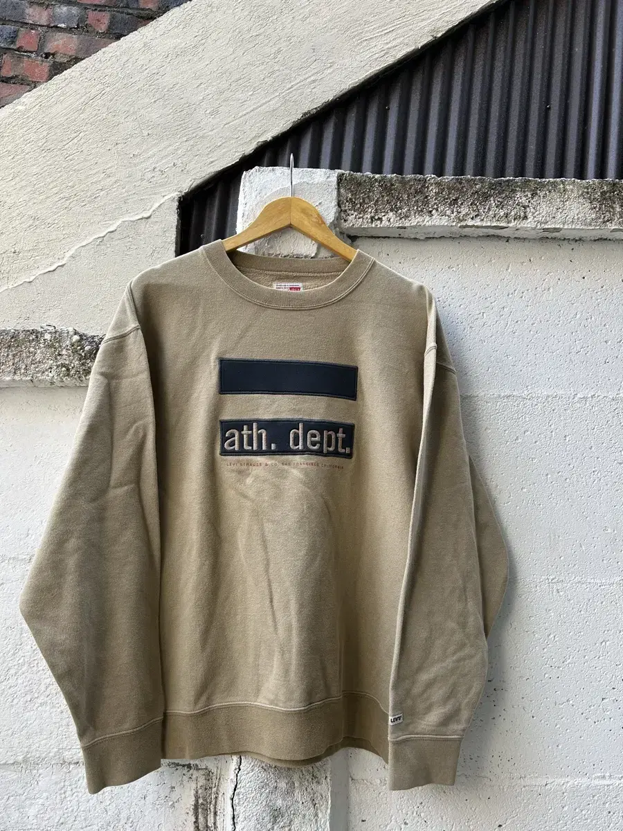 80s Levi's Sand Color Vintage Cotton Sweatshirt 105size