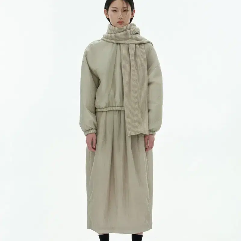 아모멘토 RIBBED BOLERO/MUFFLER