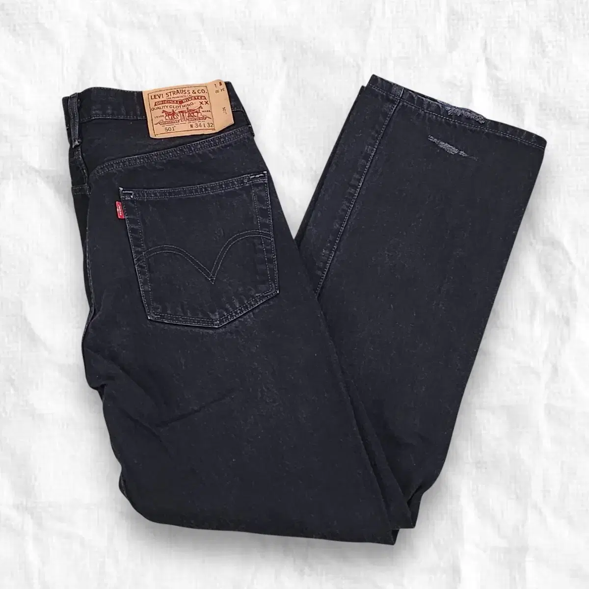 [34] Levi's 501 Vintage Black and Blue Denim Pants