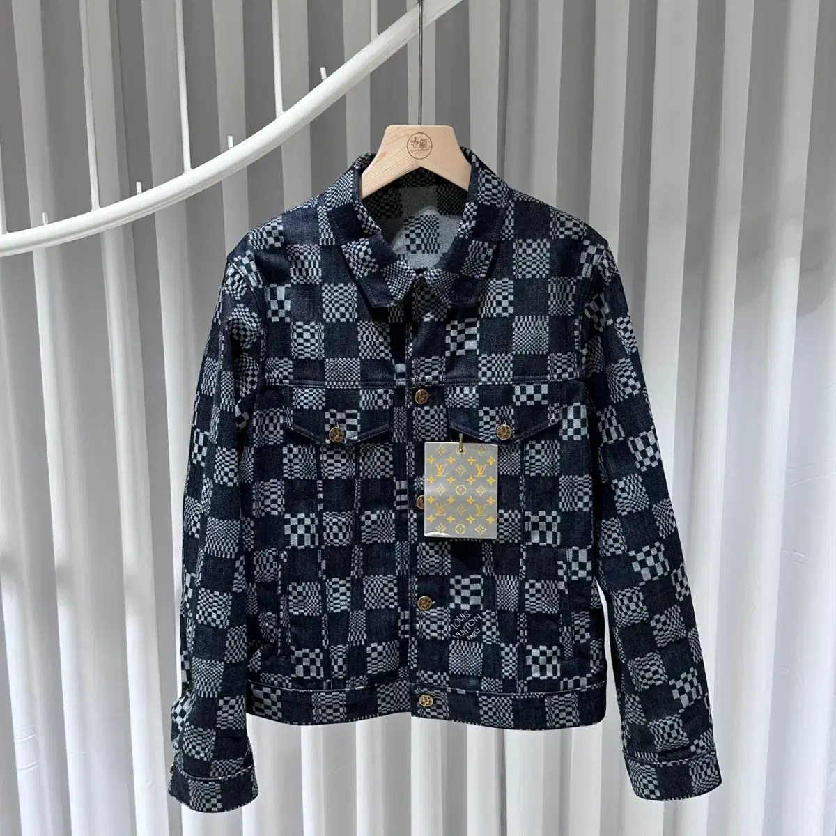 Louis Vuitton Damier Distressed Jacket / 52