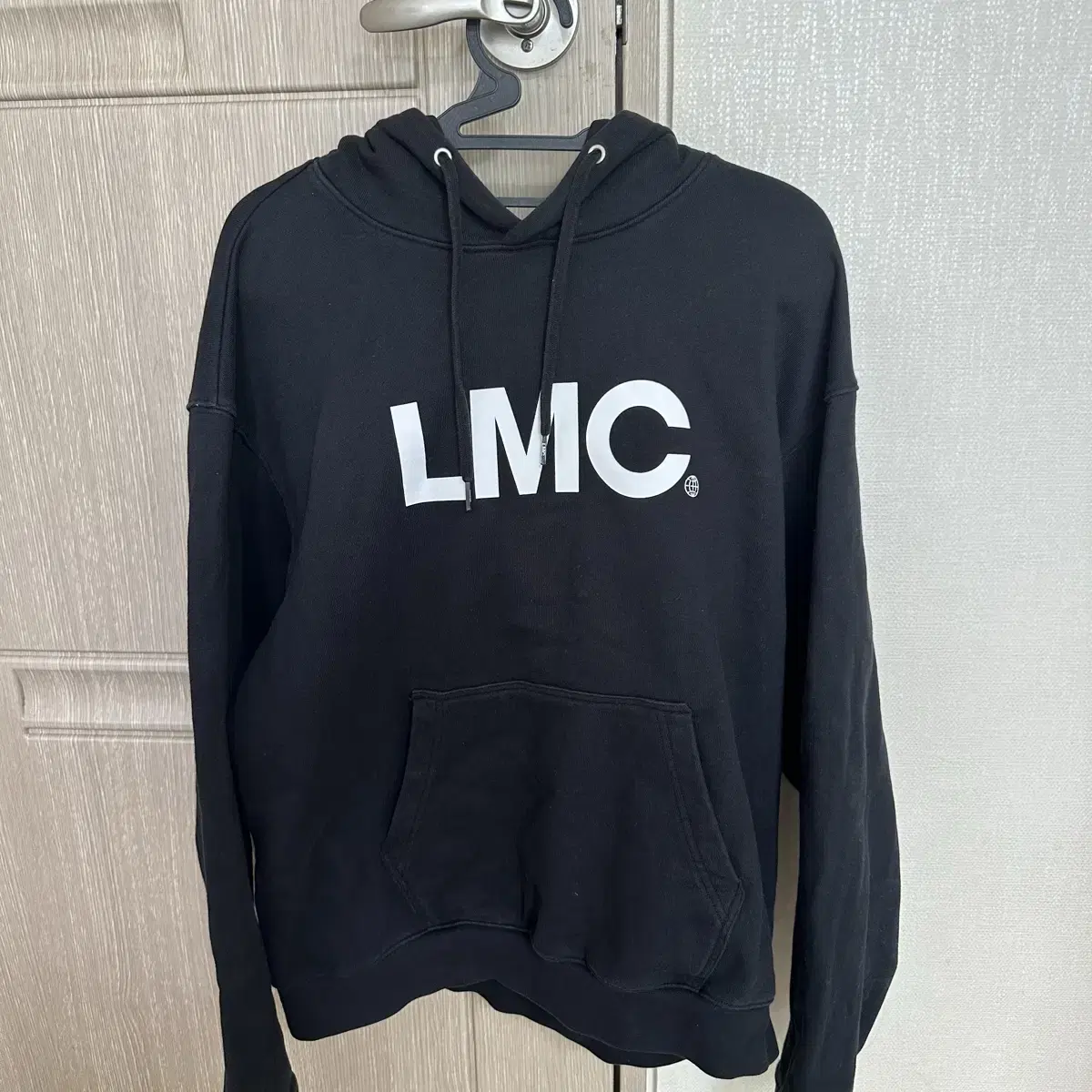 LMC 베이직 로고 후드티