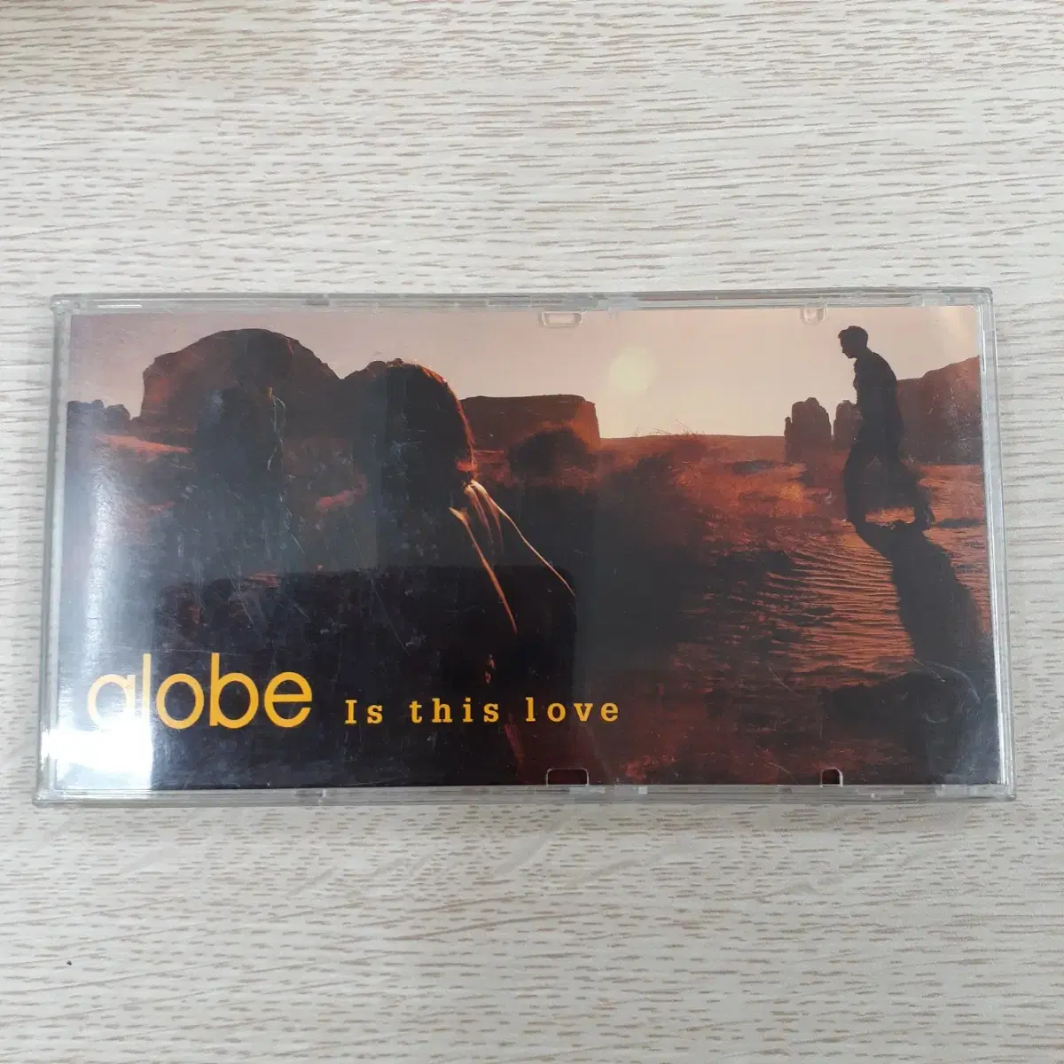 (1만원 이상 무료증정) globe Is this love(트레이 파손)