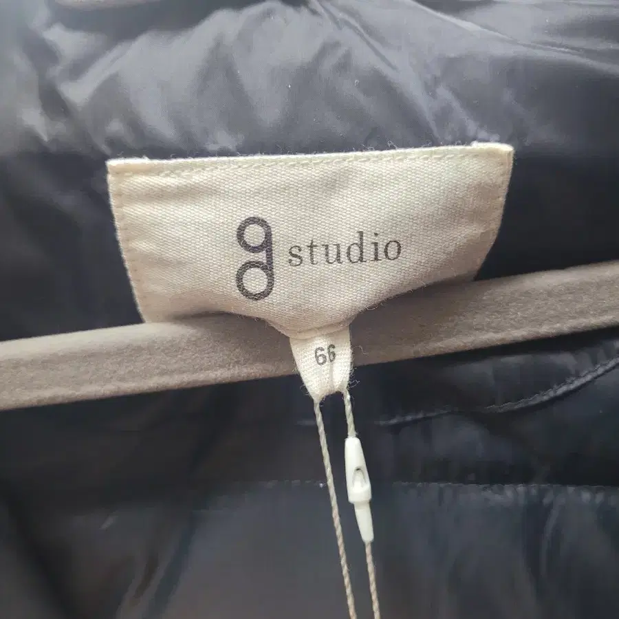 gstudio 배색 천연여우모피 여성 패딩 S