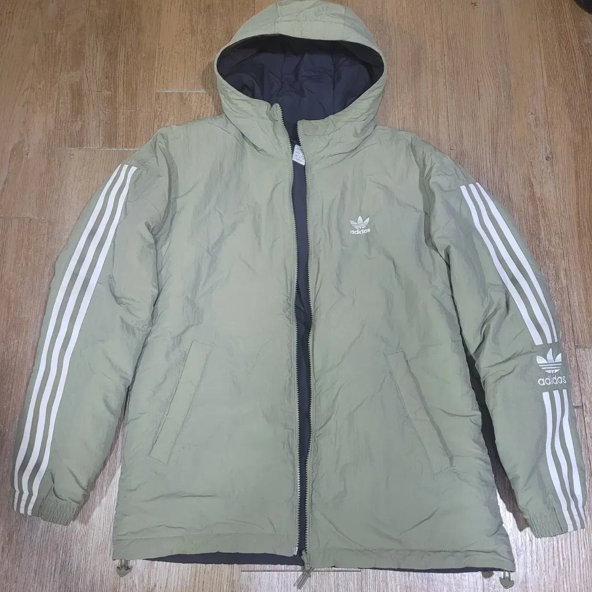 (Weekend Special)Adidas Lockup Reversible Padded Jacket H14121