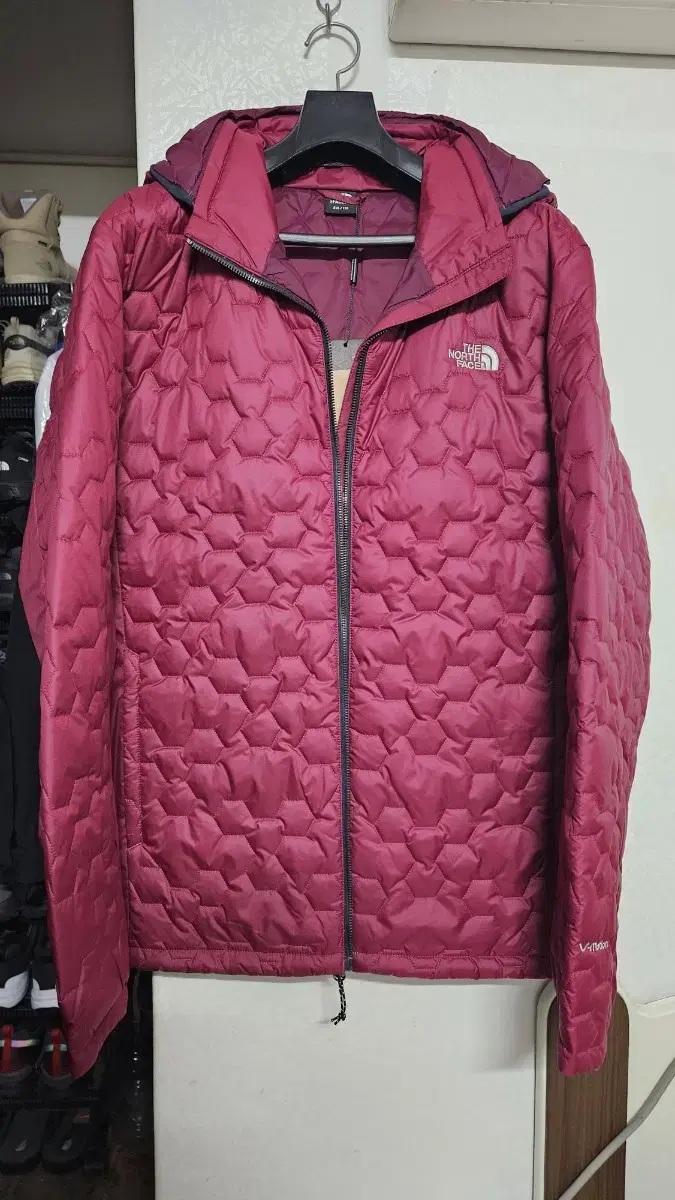 (New) The North Face V-motion Lightweight Padded 2XL (110) jin purple