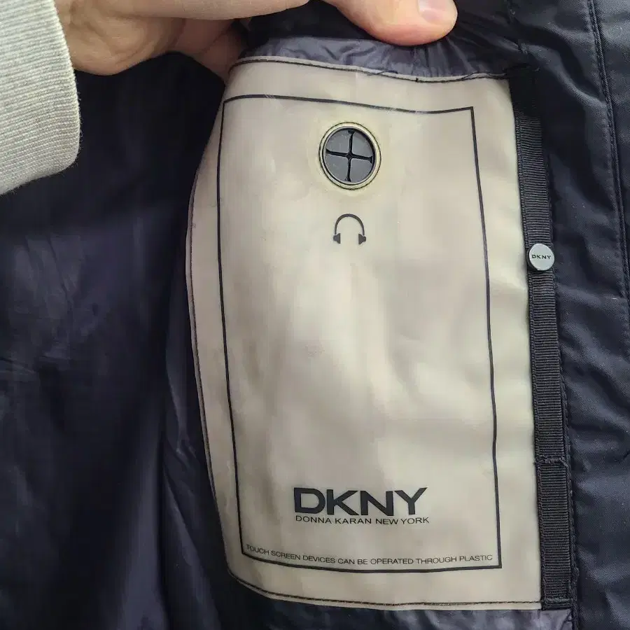 DKNY 구스 패딩 코트