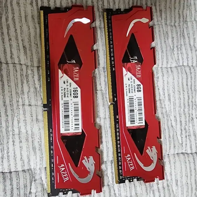 Jazer DDR4 튜닝램 3200mhz cl18 16gb + 8gb