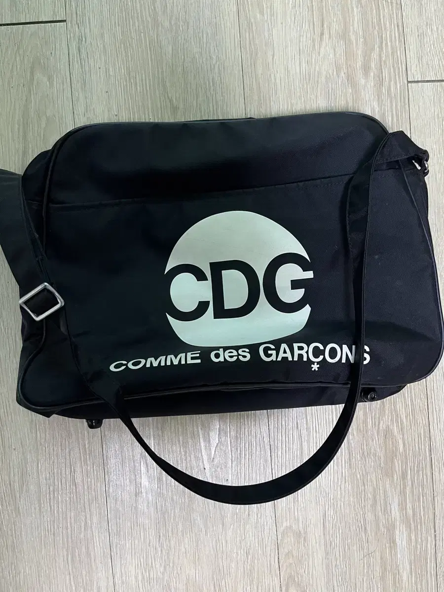 꼼데가르송 cdg 크로스백