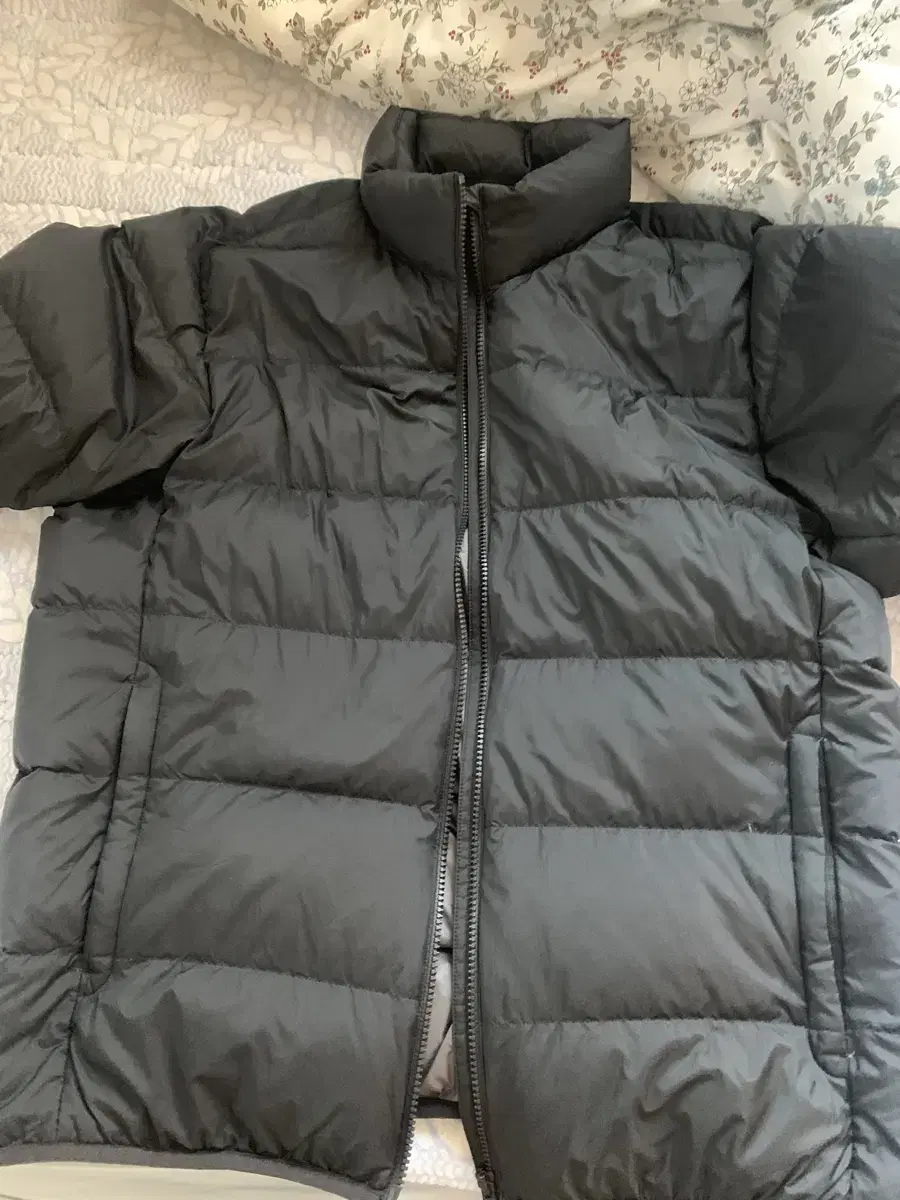 Uniqlo Ultralight Down Padding XL