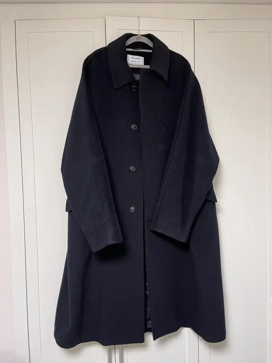 [L] OAM x Bislow Balmacan Coat Navy