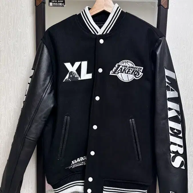 뉴에라  xlarge NBA 스타디움 자켓 95 (s사이즈)