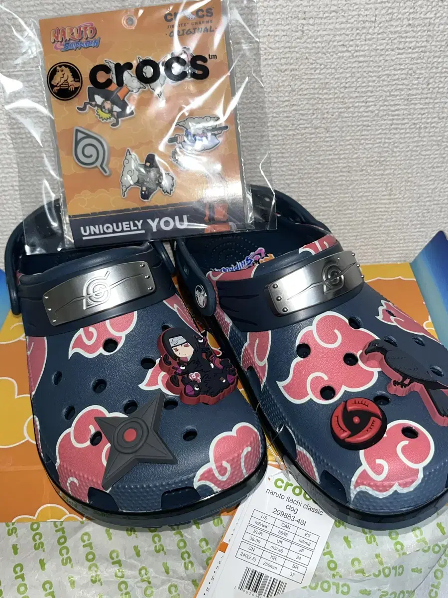 Uchiha Itachi Crocs 250mm + Naruto Jibitsu + Sarunan Jibitsu