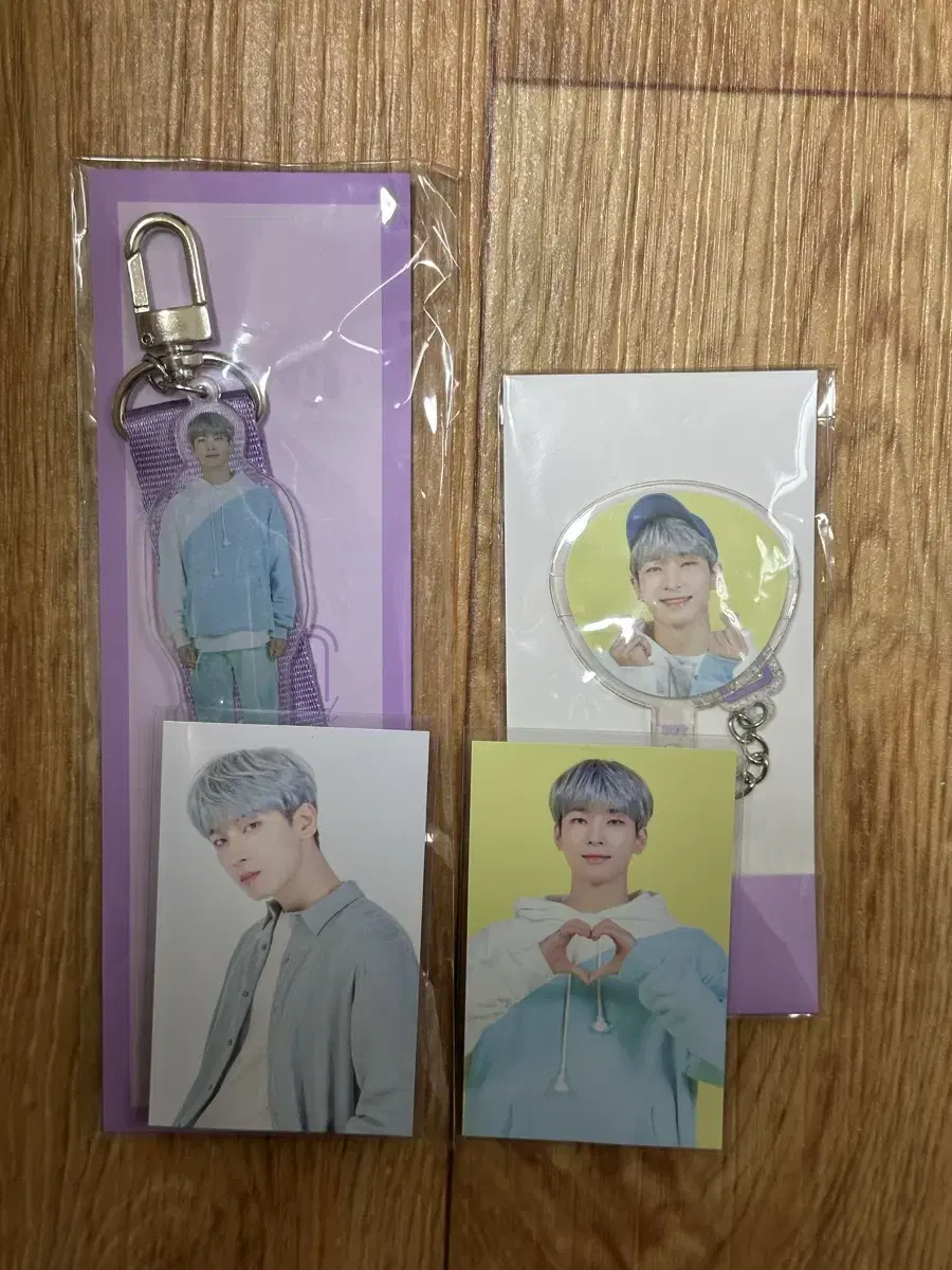 SEVENTEEN.2020 Caratland wonwoo acrylic keyring/image picket bulk photocard included